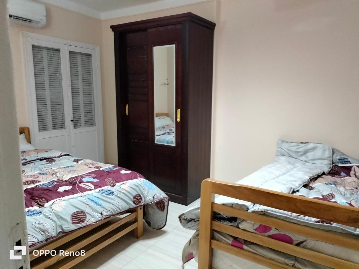 Family Apartment - Next To Abdeen Palace And Museum Kairo Bagian luar foto
